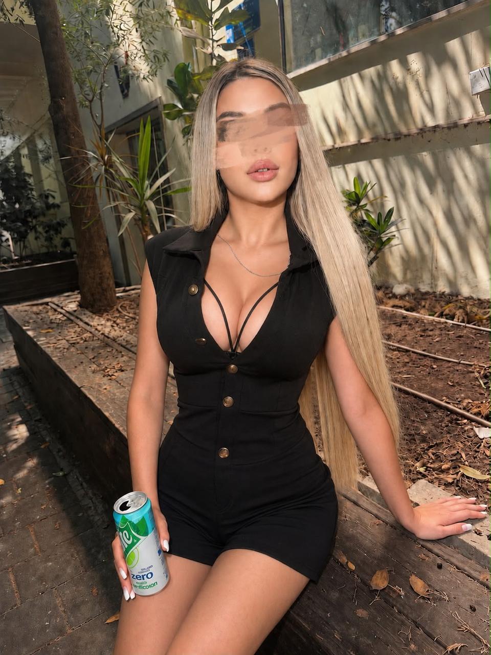 בתל אביב – בחורה הורסת