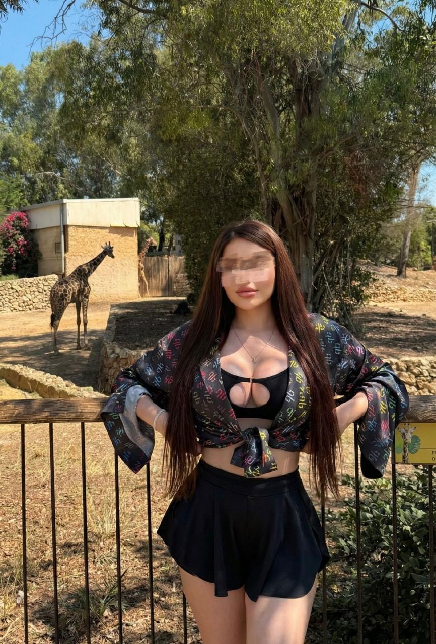 תיירת – תל אביב